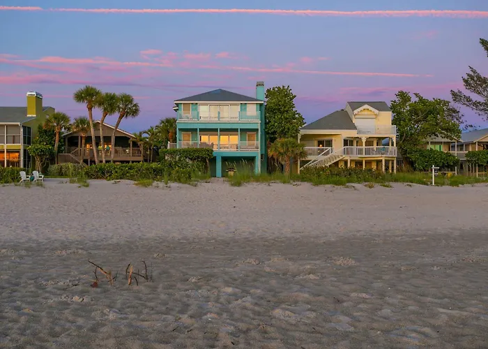 Holiday home Walks On The Shores Private Front Access *