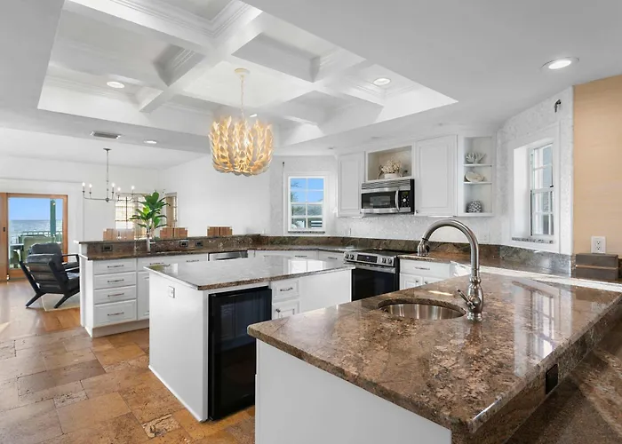 Walks On The Shores Private Front Access Holiday home Clearwater Beach